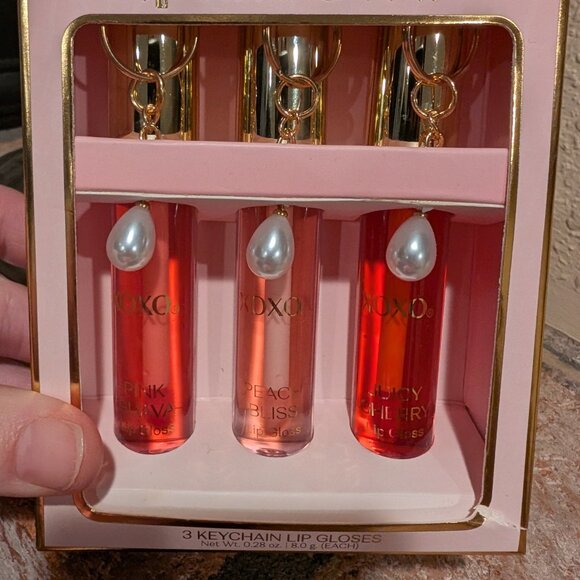 XOXO “Pearl Glow” 3-Piece Keychain Lip Gloss Set NWT - Picture 3 of 3